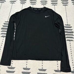 Nike Women’s Long Sleeve
